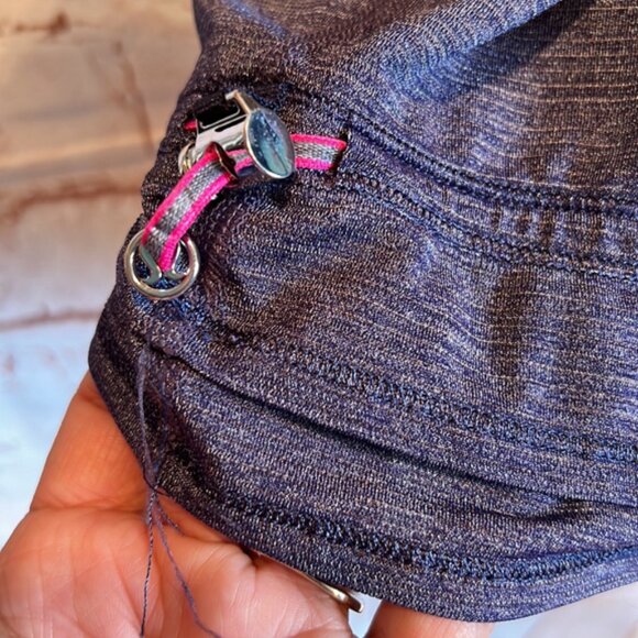 Lululemon Run Back on track tank top work out stripe built in bra 8 pull over - Picture 7 of 10